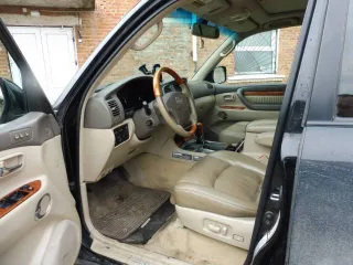 Lexus LX 470, 2004 года, 238 лс, полный привод, АКПП еще Транспортное средство Lexus LX 470, год выпуска 2004, модель, № двигателя 2UZ, 0883715, идентификационный номер  VIN  JTJHT00W843546304, кузов  кабина, прицеп  JTJHT00W843546304, цвет кузова  кабины, прицепа  черный, объем двигателя 238 кВт…