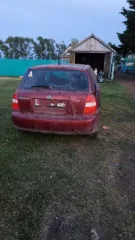 Kia Cerato 2005 года, VIN: KNEFE242255189539, номер кузова: KNEFE242255189539, красный цвет. Объем двигателя 1599 см³, мощность 77 кВт/105 л.с., экологический класс не установлен. Тип транспортного средства: легковой комби (хэтчбек).
