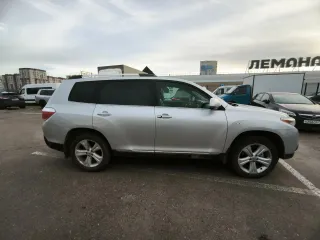 TOYOTA Highlander 2012, легковой автомобиль марки: TOYOTA, модели: Highlander, год выпуска: 2012 г., идентификационный номер (VIN): JTEES42A402193542, эл. почта khismatullina.ei@bk.ru, 89178929663