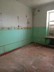 Здание школы 829,2 кв.м с земельным участком 5560 кв.м, Ростовская область. Имущественный комплекс: здание школы, назначение: нежилое, кадастровый номер 61:52:0010009:515, площадью 829,2 кв.м, этажность: 3, литер АА1а, год ввода в эксплуатацию 1914; тепловая сеть, кадастровый номер…