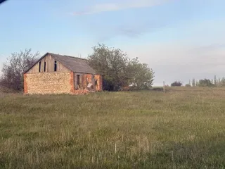 Стройцех, 157,2 кв.м, Ростовская область, Тарасовский район; назначение: нежилое, площадь: 157,2 кв.м, этажность: 1, кадастровый номер: 61:37:0030601:344, инвентарный номер: 6951, год завершения строительства: 2002, ограничение, обременение (согласно сведениям из ЕГРН): нет, с одновременным…