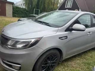 Kia Rio 2016 года выпуска, государственный регистрационный знак М427СН123, VIN Z94CB41ABHR398989. Обременение: арест.