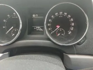 Skoda Yeti, 2014 года, 105 лс, 147426 км, АКПП, Автомобиль SKODA YETI, 2014 г.в., VIN XW8JF45LXEH700649, цвет черный, ГРЗ Н689АХ126RUS, в неудовлетворительном состоянии, имущество обременено залогом АО «ТБанк».