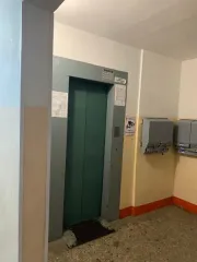 Квартира 35,6 кв.м Приморский край. Жилое помещение (квартира) площадью 35,6 кв.м, кадастровый номер: 25:28:000000:48033, расположенное по адресу: Приморский край, г. Владивосток, ул. Сахалинская, д. 5А, кв. 6. 1 штука. Кадастровый номер: 25:28:000000:48033. Вид ограничений и обременений…