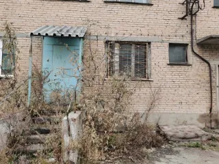 Нежилое помещение общей площадью 60,3 кв.м., с кадастровым номером 74:36:0000000:50922, по адресу: Челябинская область, г. Челябинск, п. Старосмолинские Каменные Карьеры, д. 6, пом. 1 Нежилое помещение общей площадью 60,3 кв.м., с кадастровым номером 74:36:0000000:50922, по адресу: Челябинская…
