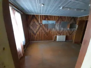 Административное здание РОВД 100.8 м² Камчатский край. Административное здание РОВД с кадастровым номером 41:04:0010104:765, расположенное по адресу: Российская Федерация, Камчатский край, муниципальный район Быстринский, сельское поселение Эссовское, село Эссо, улица Терешковой, дом 11. Год ввода…