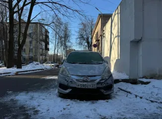 Honda Fit Shuttle Hybrid, 2014, автомобиль марки: HONDA, модель: FIT SHUTTLE HYBRID, год выпуска: 2014г., кузов №: GP2-3217507, ознакомиться с имуществом должника можно по адресу нахождения имущества (г. Санкт-Петербург, ул. Варшавская, д. 37, корп. 2, напротив подъезда №1), можно отправить запрос…