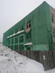 Земельный участок: Пермский край, г. Добрянка, пгт. Полазна, ул. Нефтяников, дом 20а, площадь 1896 кв.м, кадастровый номер 59:18:0020501:644, категория земель: земли населенных пунктов, вид разрешенного использования: для размещения здания почты. Здание: отделение почтовой связи, адрес: Пермский…