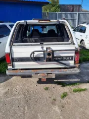 Годные остатки автомобиля марки Chevrolet Blazer, белого цвета, 1993 года выпуска, государственный регистрационный знак О773МН51 (таблички с номерами фактически отсутствуют). VIN: 1GNDT13Z3R2150699. Ключ, СТС, ПТС отсутствуют. Коррозия металла (в том числе сквозная), вмятины по всему кузову ТС…