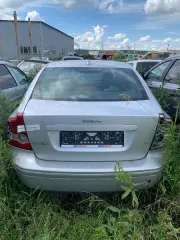 Volvo S40 2004 транспортное средство Volvo S40, VIN YV1MS664252053107, регистрационный номер MEL 811 LT, 2004 г.в., с ключом зажигания от транспортного средства Volvo S40 и документами вид транспорта: автомобиль год выпуска: 2004 государственный регистрационный знак: // VIN номер: YV1MS664252053107…