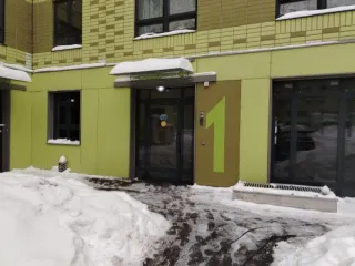 Жилое помещение 93.6 кв. м, Москва, по адресу: г. Москва, ул. Маресьева, д.12, корп.3, кв.35, общей площадью 93,6 кв. м, (Этаж №8), кадастровый номер 77:16:0010105:32033. Вид жилого помещения: Жилое. Общая площадь: 93.6.