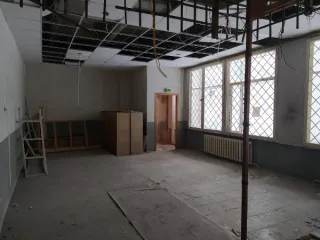 Лот № 1 Объект аренды, площадь 80 кв.м., номера помещений на поэтажном плане: 1 этаж, помещения № 17-26, адрес (местонахождение) объекта: Российская Федерация, Челябинская область, городской округ Снежинский, город Снежинск, улица Победы, дом 7А Лот № 1 Объект аренды, площадь 80 кв.м., номера…