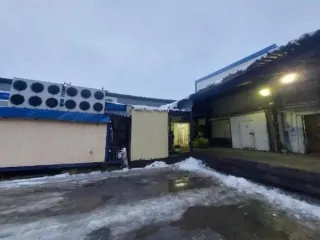 Здание, назначение: нежилое, наименование: здание производственного корпуса, общая площадь: 1 074,9 кв.м, этажность: 2, адрес: Мурманская обл., г. Мурманск, ул. Рогозерская, д. 11 Б, кадастровый номер: 51:20:0002015:198 и Земельный участок, общая площадь: 2 478 +/- 17,42 кв.м, категория земель…