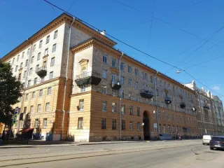 Нежилое помещение 32.1 кв.м Санкт-Петербург, расположенное по адресу: Санкт-Петербург, Средний пр-кт В.О., д. 99/18, литера А, пом. 17-Н, площадь 32.1 кв.м, назначение: нежилое, этаж: подвал, кадастровый номер 78:06:0002117:1253. Право собственности города Санкт-Петербурга подтверждается записью в…