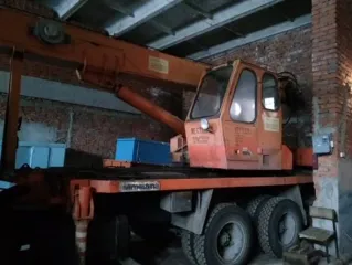 Гараж общей площадью 685,4 кв.м., адрес: Владимирская область, г. Муром, ул. Ленинградская, д. 8