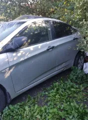 Хендай Солярис 2014 года, VIN Z94CT41CAFR364242. После ДТП, состояние на фото. Осмотр по согласованию по телефону 89115767775.