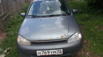 Автомобиль Лада 111930 Лада калина 2010 года выпуска, VIN ХТА111930А0122803, модель двигателя 11183 5286430, госномер Н769УМ32, регион, свидетельство о регистрации 99 41 509778, цвет темно-серый металлик, ПТС 39 ТХ 033788. Автомобиль не на ходу, требуются сварочные работы по машине.