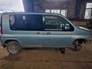 Honda Mobilio 2004 года, 90 л.с., пробег 305000 км. Цвет голубой. VIN отсутствует, ПТС 65 УЕ 522629, госномер М993СМ65. Разрешенная максимальная масса 1620 кг, масса без нагрузки 1400 кг.