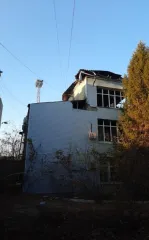 КПП-4 57 кв.м Самара. Здание контрольно-пропускного пункта (КПП-4), расположено по адресу: г.Самара, ул.Калинина, 1 (при въезде на бывшую территорию ОАО СПЗ со стороны Заводского шоссе), площадь по внешнему обмеру 57кв.м. Право собственности на КПП-4 в ЕГРН не зарегистрировано, возникло до 1997г. В…