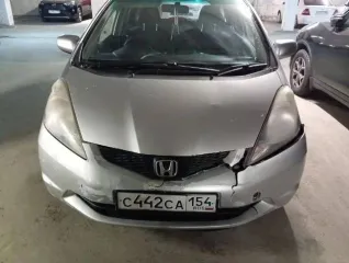 Honda Fit, 2008 года, 100 лс, 167000 км, АКПП, легковой автомобиль, марка: Honda, модель: Fit, год изготовления: 2008 г.в., цвет: серый, VIN: отсутствует, ПТС: 25УМ734909, г/н: С442СА154, мощность двигателя, л. с. (кВт): 100 (73,6), кузов №: GE61080959, разрешенная максимальная масса: 1285 кг…