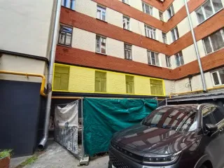 Жилое помещение 66.4 кв.м, г. Москва, ул. Русаковская, д. 4, стр. 1, кв. 56, Москва, общей площадью 66,4 кв. м (этаж № 1), кадастровый номер: 77:01:0003033:1781. Вид жилого помещения: Жилое. Общая площадь: 66.4