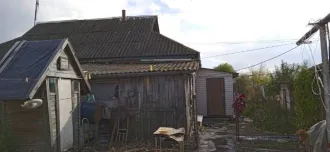 Дом 53,2 кв.м и земельный участок 2500 +/- 35 кв.м в Курской обл., земельный участок с жилым зданием. Адрес: Российская Федерация, Курская обл., Дмитриевский район, с. Куток, д. 17. Кадастровые номера: 46:05:190601:33; 46:05:190601:87. Площадь (кв.м): 2500 +/- 35, 53.2. Вид собственности…