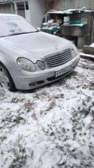 Mercedes-Benz E-200 Kompressor, 2003 года выпуска, VIN WDB2110421A238489, белый, бензиновый двигатель 1.8 л (163 л.с.), госномер T9I9EK09 (не на ходу).