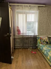 Доли жилого дома и земельного участка, Саратовская область, Краснокутский район. 1/4 доли дома и 1/4 доли земельного участка в Саратовской обл., еще 1/4 доли дома и 1/4 доли земельного участка в Саратовской обл., еще 1/4 доли. Здание жилое, площадь 50,7 кв.м., место нахождения: Саратовская область…