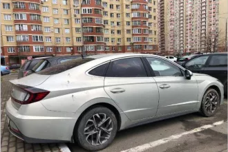 Транспортное средство HYUNDAI SONATA, год выпуска 2022, VIN MXHL3416BNK190698, регистрационный знак O321PK196. Находится в залоге ПАО Банк  Финансовая  Корпорация Открытие .
