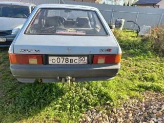 Москвич 214122 1995 года, цвет нарва, мощность двигателя 85 л.с., объем 1690 куб.см. VIN: XTB214122S0558759, гос. номер О078ВС50, номер двигателя S0558759, номер кузова 0631307.