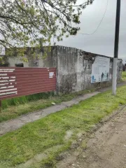 Здание 287,3 кв.м, Краснодарский край, Крымский р-н. Назначение: Нежилое, адрес (местонахождение): 353370, Краснодарский край, Крымский р-н, ст-ца Варениковская, ул Куйбышева, д 33, кадастровый (условный) номер: 23:15:0102212:121.