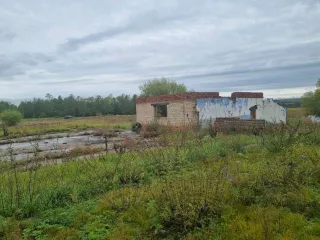 Земельный участок 2 000 004 кв.м, земельный участок 2 000 004 +/- 3 913 кв.м, общей площадью 2 000 004 +/- 3 913 кв.м, местоположение установлено относительно ориентира, расположенного в границах участка. Почтовый адрес ориентира: Забайкальский край, Читинский район, а/д Chita-Romanovka, падь…