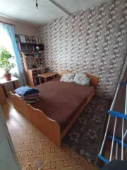 Квартира 40 м², 3 комнаты и земельный участок 920 м² в Новосибирской области. Жилое помещение (квартира), площадью 40 кв.м., с кадастровым номером 54:03:032301:405, расположенная по адресу: 633335, Новосибирская область, Болотнинский район, д. Байкал, ул. Светлая, д. 9, кв. 2; земельный участок…