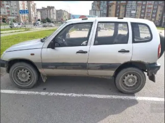 Шевроле Нива 2004 Легковой автомобиль, марка: ШЕВРОЛЕ, модель: НИВА, год изготовления: 2004, цвет: светло-серебристый металлик, VIN: X9L21230040038492, ПТС: 63 КТ 455564, г/н: Е209НТ53, модель двигателя: ВАЗ 2123, тип двигателя: бензиновый, двигатель №: 0047096, мощность двигателя, л. с. (кВт)…