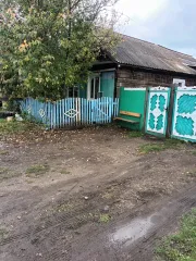 1/2 доли на земельный участок 2106 кв.м и жилой дом 68.6 кв.м, Республика Хакасия, Орджоникидзевский р-н, с Июс. 1/2 доля в праве на земельный участок 2106 +/- 32.0 кв.м., кадастровый номер 19:08:090101:14 и 1/2 доля в праве на расположенный на нём жилой дом 68.6 кв.м кадастровый номер…