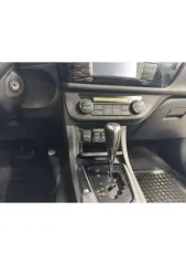 Toyota Corolla 2015 года, 122 лс, 250000 км, АКПП. Техническое состояние тс: транспортное средство соответствует требованиям безопасности, все системы и узлы работают в норме. Допускается к эксплуатации (или к дальнейшему использованию).