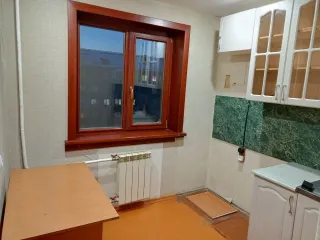 Квартира, 60 м², Иркутская область, кадастровый номер 38:34:013701:1592, адрес: 665717, Россия, Иркутская обл., г. Братск, жилрайон Центральный, ул. Обручева, 6а, 60. Обращаю внимание, что квартира имеет одну комнату жилую, кухню, совместный санузел, ремонт косметический, все окна заменены на ПВХ…