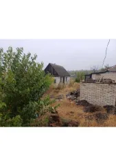 Дом 52,5 кв.м, нежилые здания 32,2 и 25,2 кв.м, земельный участок 2373 кв.м, Ростовская обл. Жилой дом, площадь: 52,5кв.м, кадастровый номер: 61:49:0060110:156, нежилое здание, площадь:32,2кв.м., кадастровый номер: 61:49:0060110:116, нежилое здание, площадь: 25,2кв.м., кадастровый…