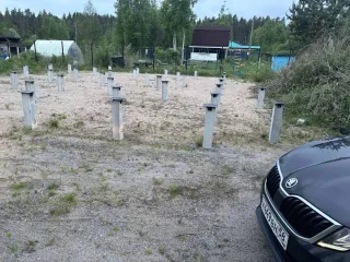 Земельный участок 1200 кв.м., Ленинградская обл. Земельный участок, расположенный по адресу: Ленинградская область, Приозерский район, Ларионовское сельское поселение, массив Моторное, СНТ "Астра" Описание: площадь 1200.0 кв.м., категория земли сельскохозяйственного назначения, разрешенное…