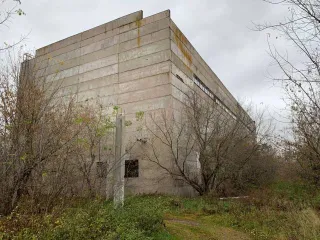 Здания и сооружения в Нижегородской обл., площадь зданий от 1383 кв.м. Еще Здание (Здание первичных отстойников): назначение - нежилое, кадастровый №52:22:0800010:234, адрес: Нижегородская обл., Володарский Муниципальный Район, Городское Поселение рабочий Поселок Ильиногорск, р.п. Ильиногорск…