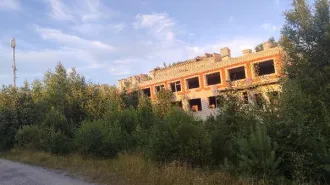 Объект незавершенного строительства (кадастровый номер 10:15:0000000:7975), площадью застройки 2862,6 кв.м., расположенный по адресу: Республика Карелия, р-н. Пудожский, п. Пяльма, д. б/н, с земельным участком (кадастровый номер 10:15:0020111:173), общей площадью 2300 +/- 9,62 кв.м., расположенным…