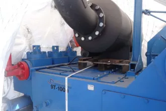 Верхний привод гидравлический СВП Drillmec HTD250C с гидравлическим силовым блоком (ГСУ) системы верхнего привода, производства Drillmec S.p.A, Италия, 2018 года выпуска, в сборе, для буровых установок, в т.ч. мобильных.
