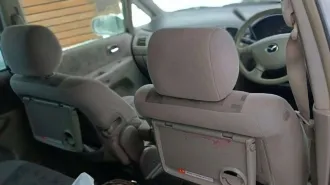Mazda Premacy 2001, марка: Мазда, модель: ПРЕМАСИ, год изготовления: 2001 (Каминский) Легковой автомобиль, марка: Мазда, модель: ПРЕМАСИ, год изготовления: 2001, VIN: отсутствует, ПТС: 25 ТН 642137, вид собственности: индивидуальная. Особенности тех. состояния: коррозия на порогах и арках…