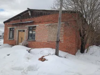 Здание 206.3 м², Вологодская область, Белозерский район, улица Пушкинская, дом 20. Год ввода в эксплуатацию: 1975. Количество подземных этажей: 1. Общая площадь: 206.3 м². Материалы наружных стен здания: кирпичные. Назначение здания: нежилое. Количество этажей: 1. Кадастровые номера…