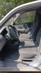 Хендэ Акцент 2003 года, серебристый. VIN: X7MCF41GP4M007673, ПТС: 63РН 449751, госномер Р565КА64. Двигатель бензиновый G4EC3626195, объем 1.5 л (1495 куб. см), мощность 102 л.с. Максимальная масса 1555 кг, масса без нагрузки 1176 кг. Экологический класс не установлен. Произведен ООО ТАГАЗ (Россия).