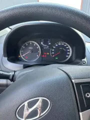 Hyundai Solaris, 2015 года, 123 лс, 169000 км. Транспортное средство: HYUNDAY SOLARIS, 2015 г.в., VIN номер: Z94CT51DAFR135764, гос.номер Y 982 MO 163, находящееся в залоге у Банк ВТБ (ПАО). Hyundai Solaris в кузове хэтчбек с двигателем 1,6 л (модификация 1.6 MT, 123 л.с.) Трансмиссия механическая…