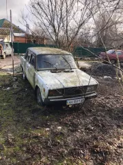 Автомобиль ВАЗ 2107, 2004 г.в., регистрационный знак Украины АН5531АС, VIN ХТА21070041929565, c ключом от замка зажигания и багажника, бывший в эксплуатации, с видимыми дефектами и повреждениями, возможны скрытые повреждения и дефекты.Имущество, обращенное в собственность государства (211)…
