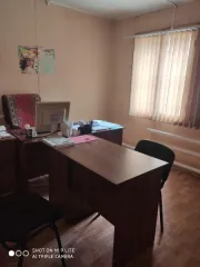 Нежилое помещение свободного назначения, площадь 38 кв. м, 1 этаж, Агульский район, Республика Дагестан. Объект аренды, помещения № 2-4 на поэтажном плане 1 этажа. Адрес: Республика Дагестан, р-н Агульский, с. Тпиг. Косметический ремонт. Помещение свободного назначения, за исключением почтовой и…