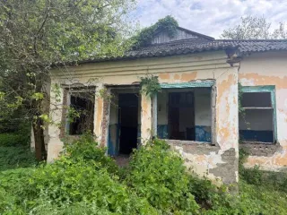 Здание детских яслей 389,4 кв.м и участок 2731 кв.м, Краснодарский край. Здание детских яслей площадью 389,4 кв. м, назначение: нежилое, кадастровый номер 23:06:0904014:80, по адресу: Гулькевичский район, ст. Скобелевская, ул. Дружбы, д. 13, и земельный участок площадью 2731 кв. м, кадастровый…