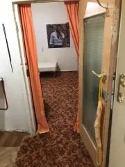 Жилое помещение площадью 20.5 кв.м с кадастровым номером 63:01:0519002:807 в индивидуальной собственности, адрес: Самарская обл., г. Самара, ул. Вилоновская, д. 114, кв. 5. Ознакомиться с имуществом и документацией можно по месту его нахождения, по согласованию по номеру телефона 89277621689 -…